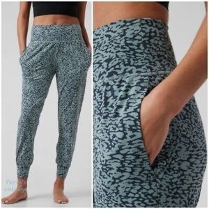 Athleta joggers